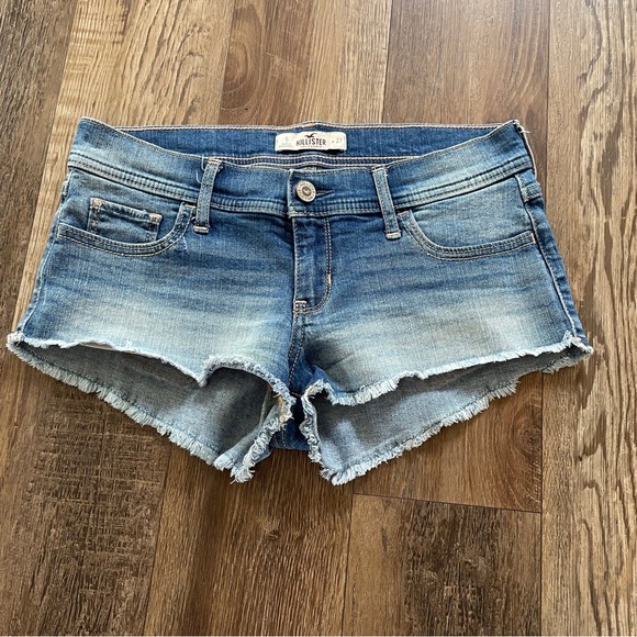 Hollister Shorts Hollister Short Shorts 27 Poshmark
